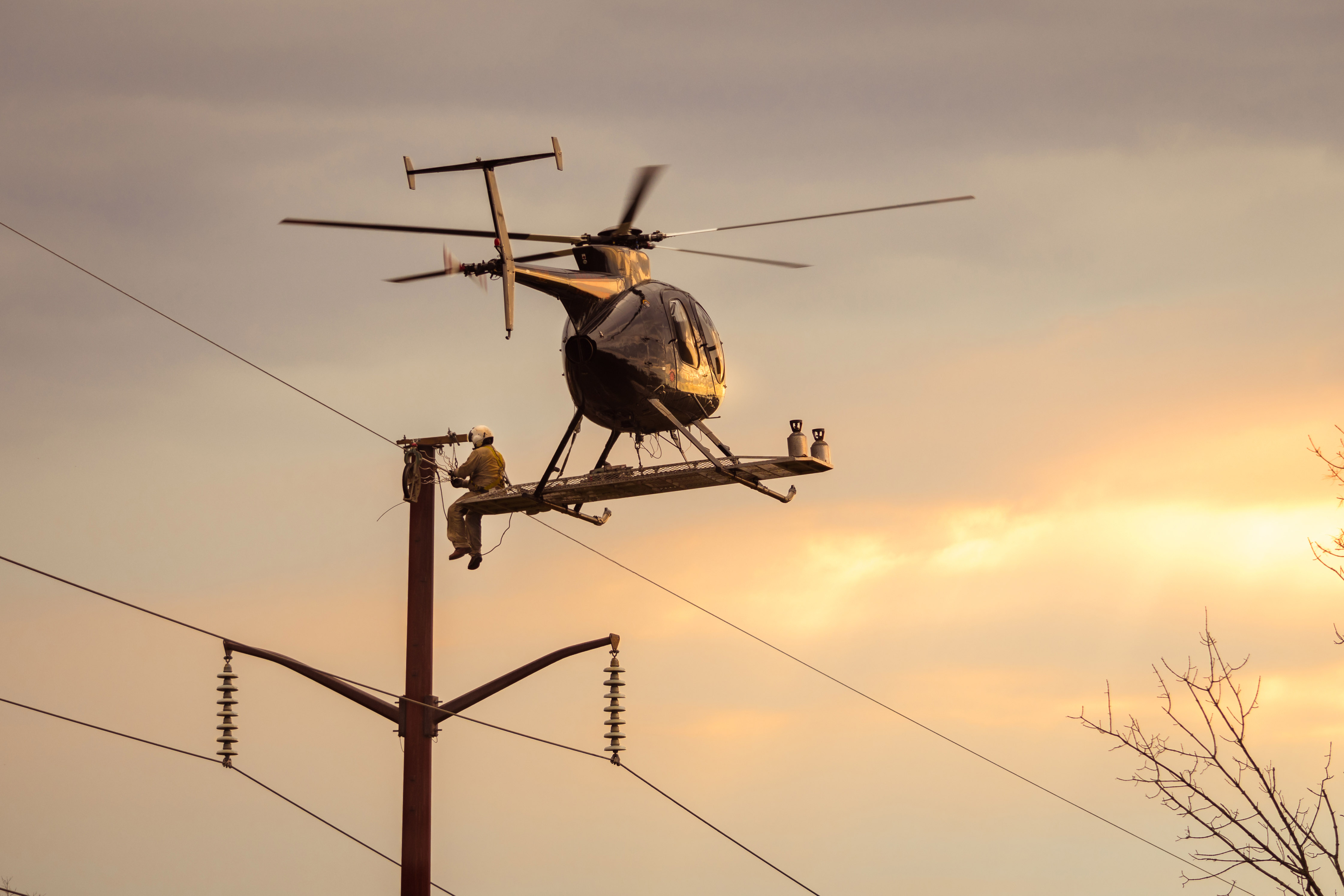 New Orleans Helicopter Pole Setting